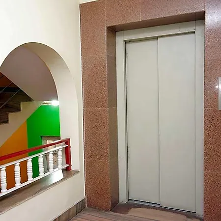 Hotel Happy Home