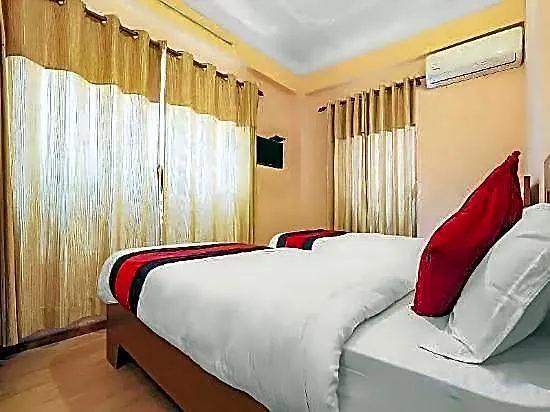 Happy Hotel